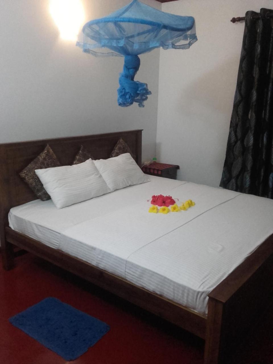 Kavee Guest Hotel Bentota Bagian luar foto