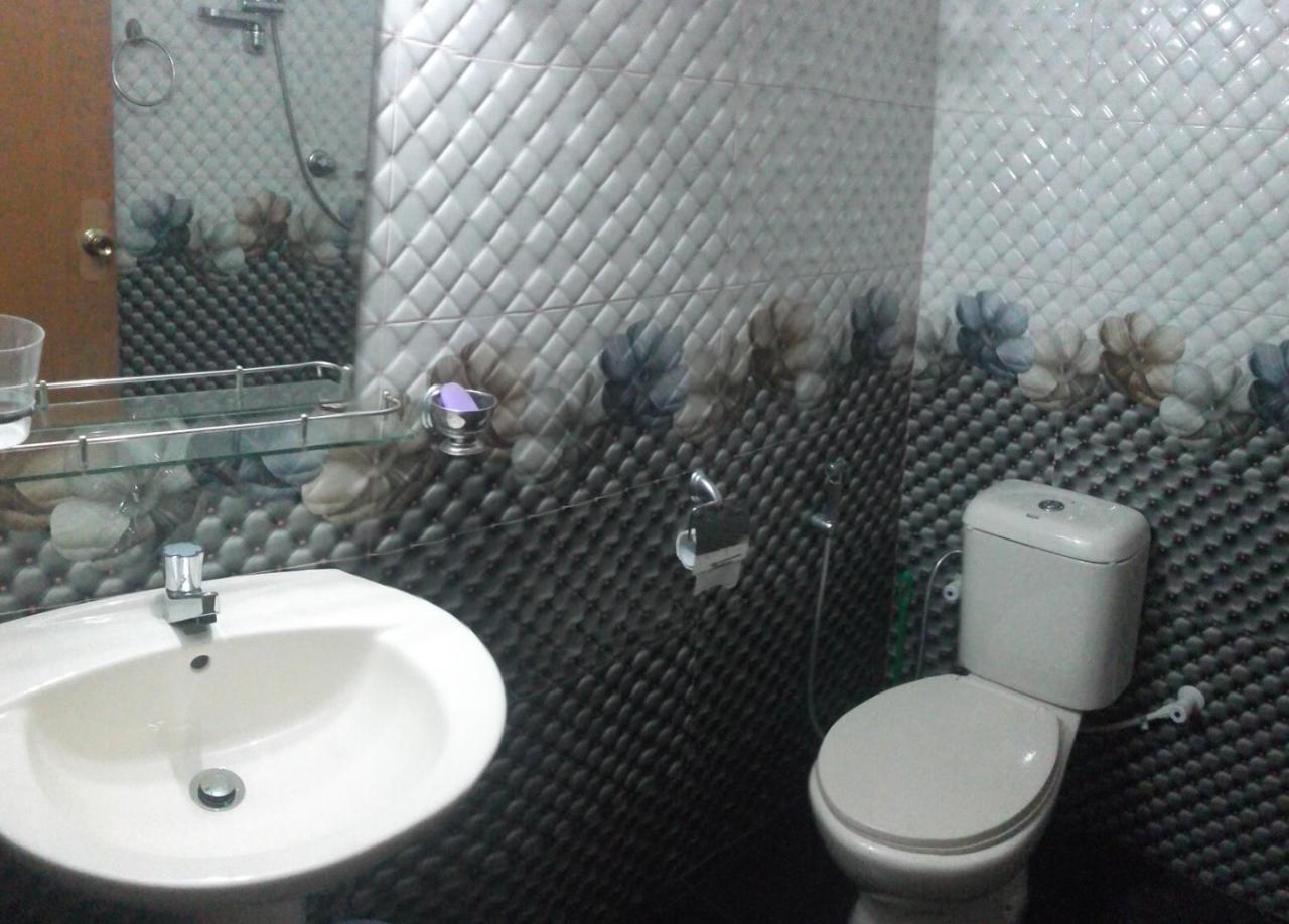Kavee Guest Hotel Bentota Bagian luar foto